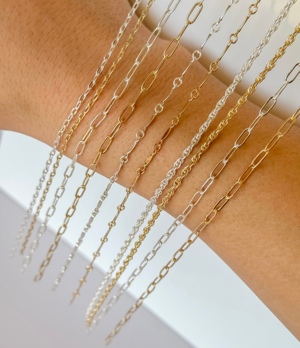 Seasonal Permanent Jewelry Collections: How to Market for the Holidays